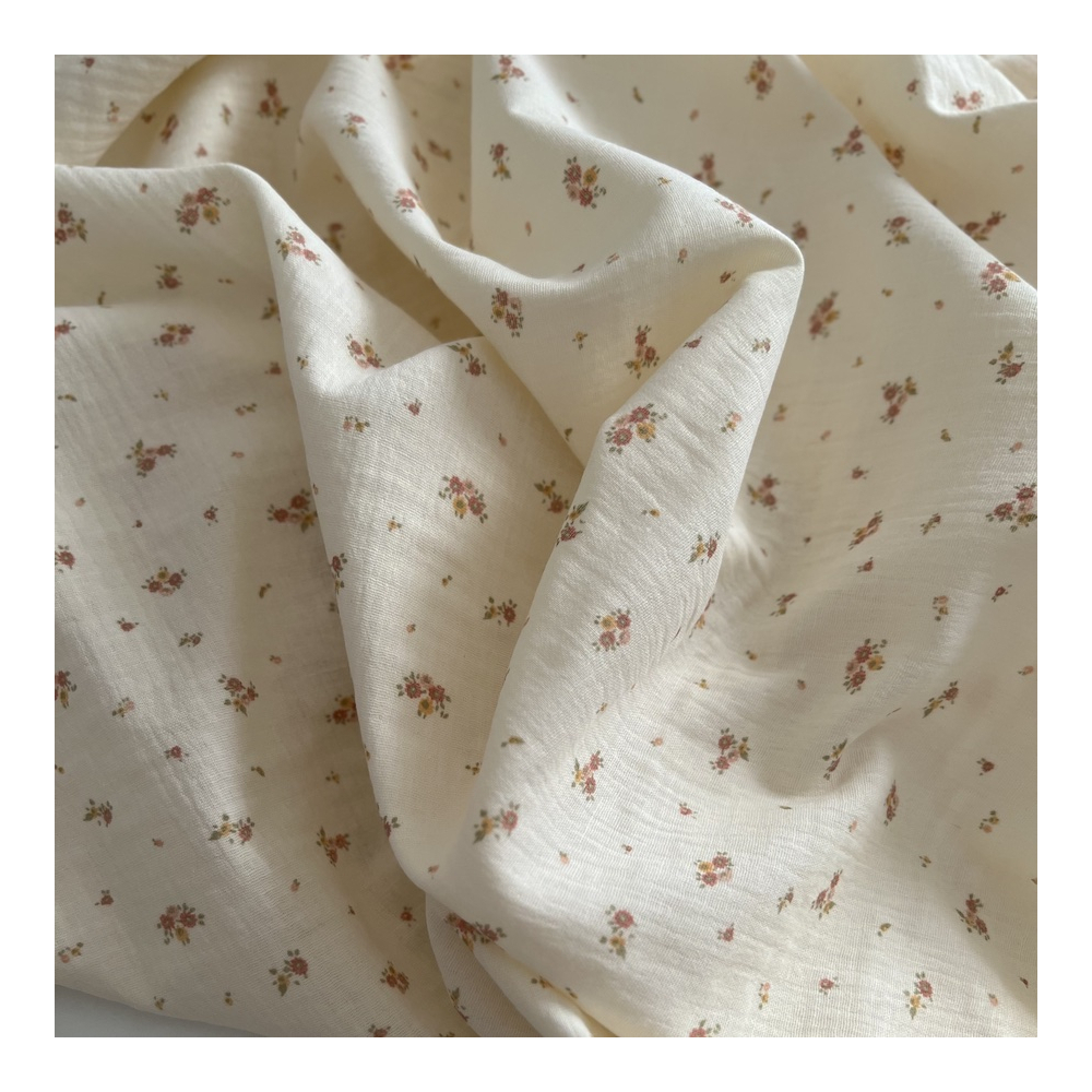 Aminata - Double gaze de coton coloris fond écru imprimé fleuri Tissus issus de l'agriculture biologique  - 1