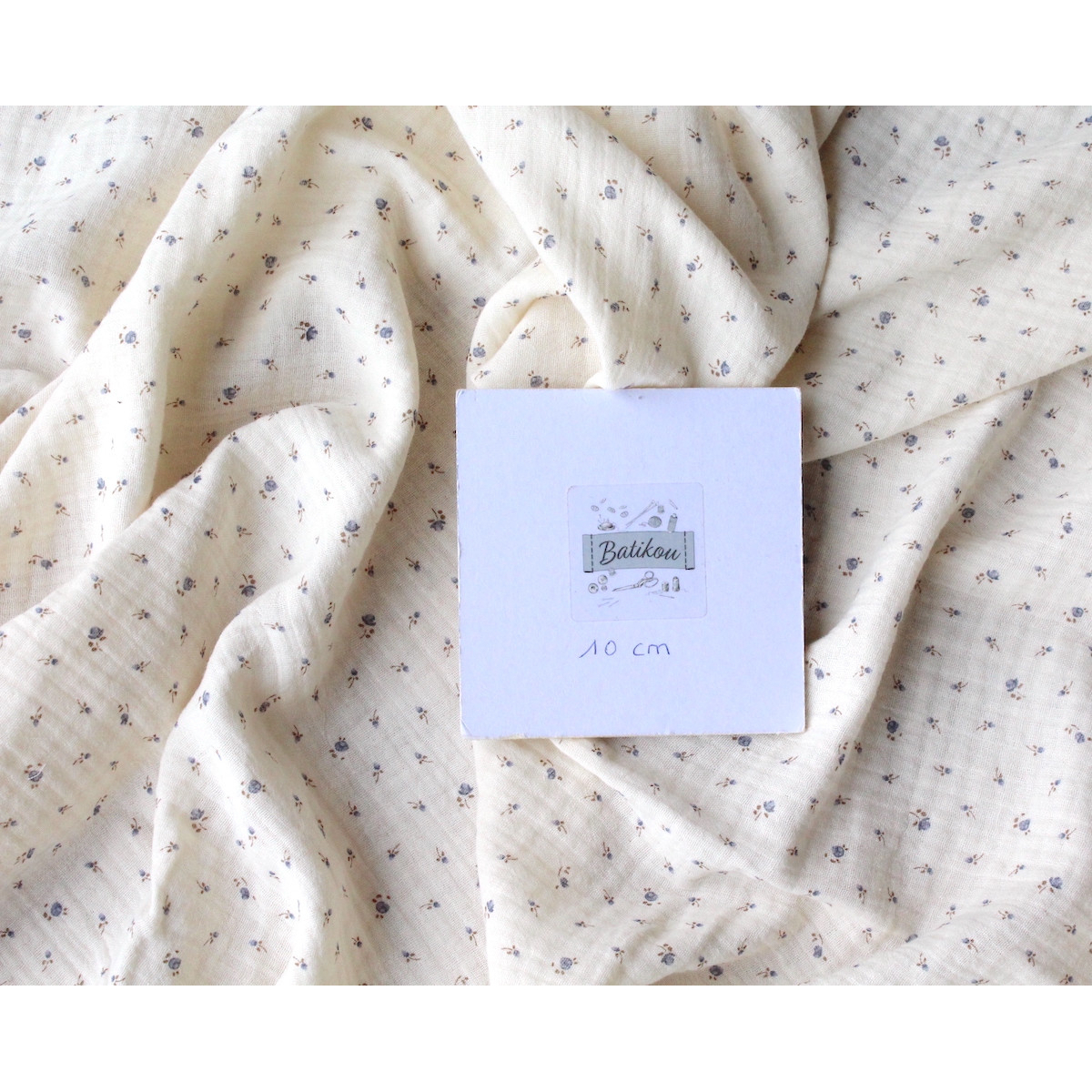 Caroline - Double gaze de coton écru à motifs petites fleurs