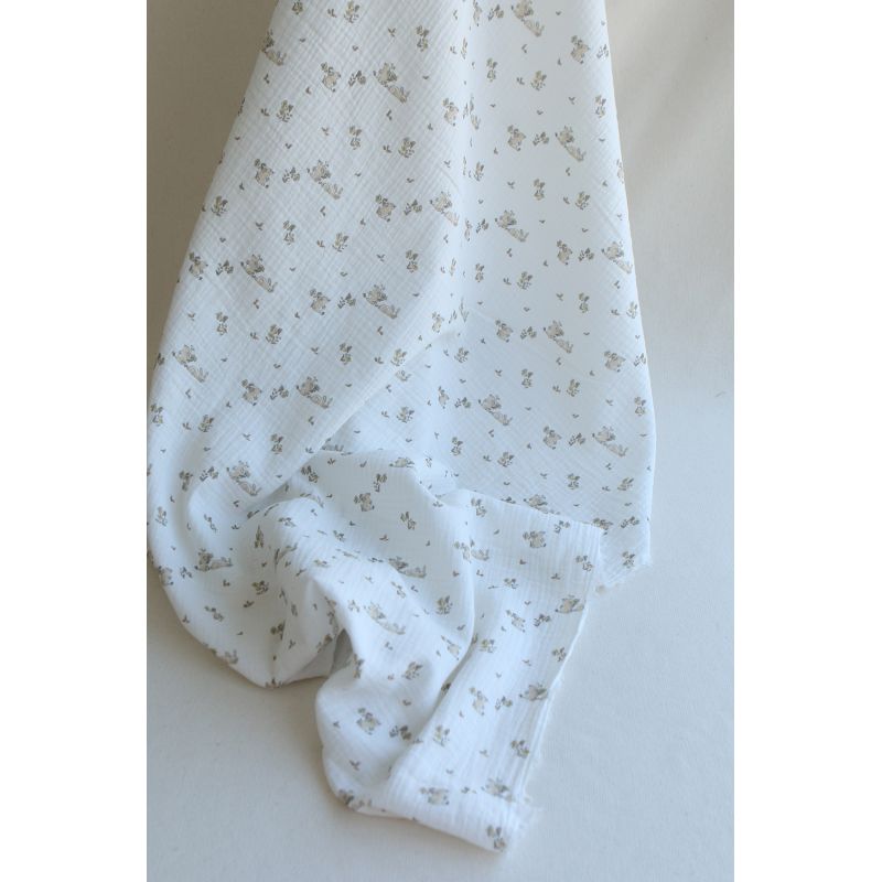 Yuki - Double gaze de coton fond blanc motif petits lapins beige