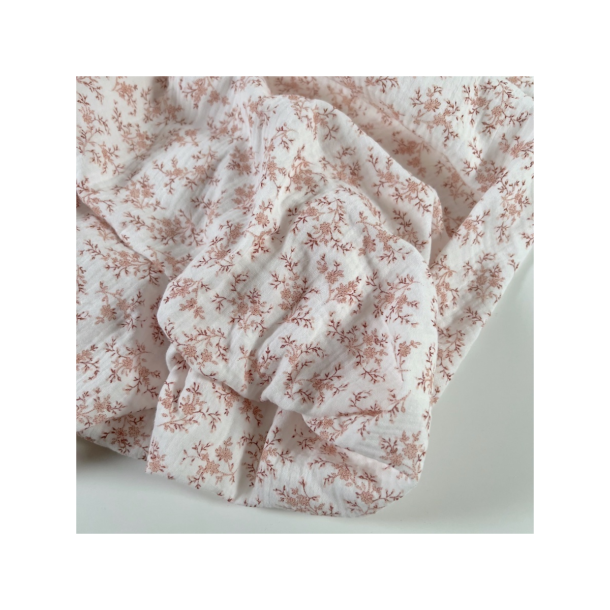 Meriem - Double gaze de coton BIO motif exclusif Pêche frais Tissus issus de l'agriculture biologique  - 1