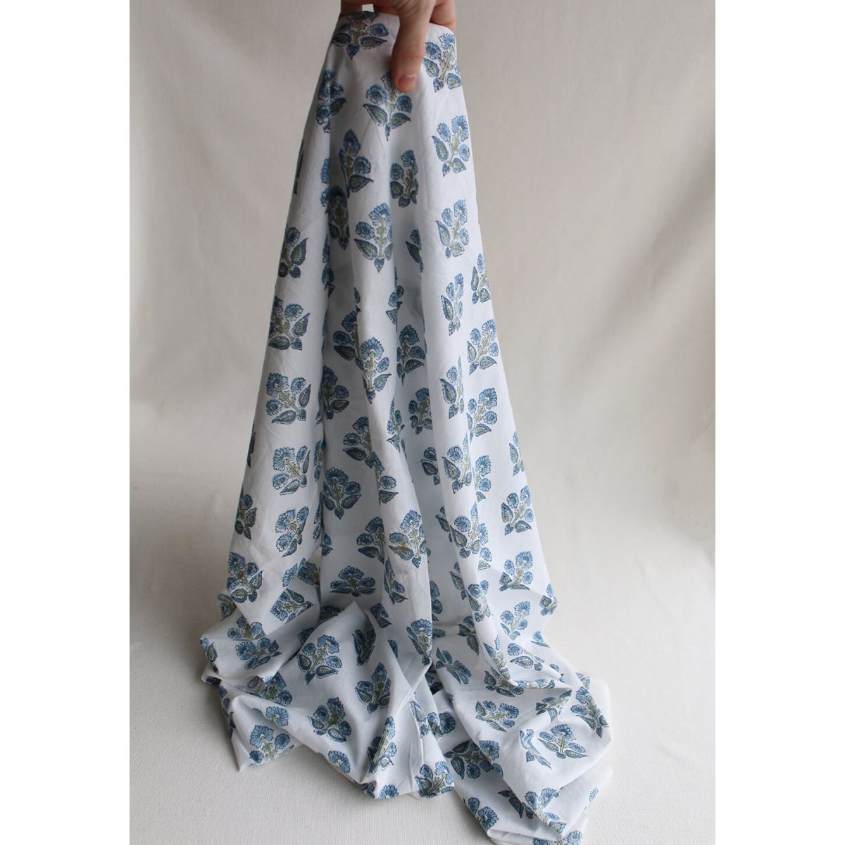 Tara B - Tissu indien en coton imprimé main Hand Block