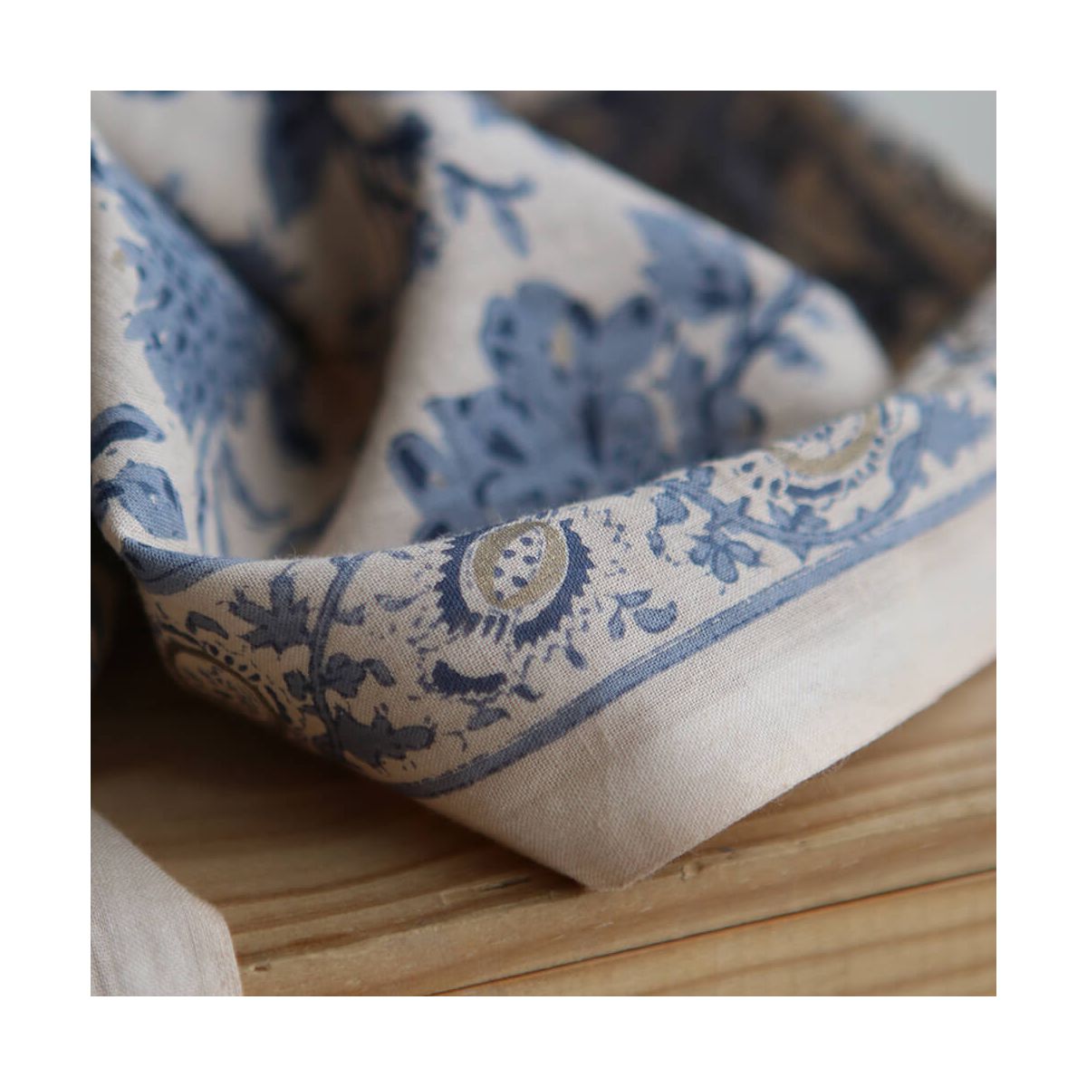 Anjali Bleu - Tissu indien en coton imprimé main Hand Block