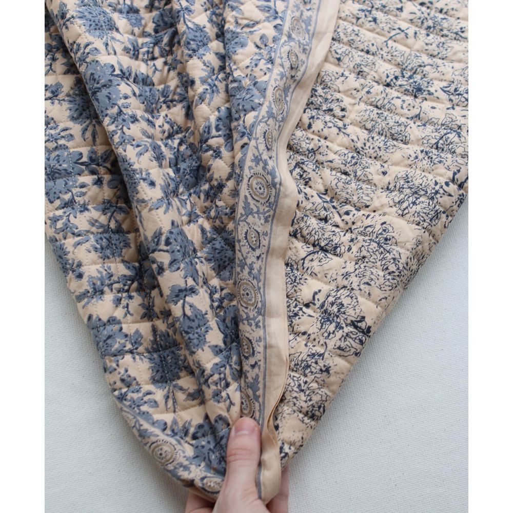 Anjali bleu - Tissu indien matelassé double face coton hand block largeur 100cm