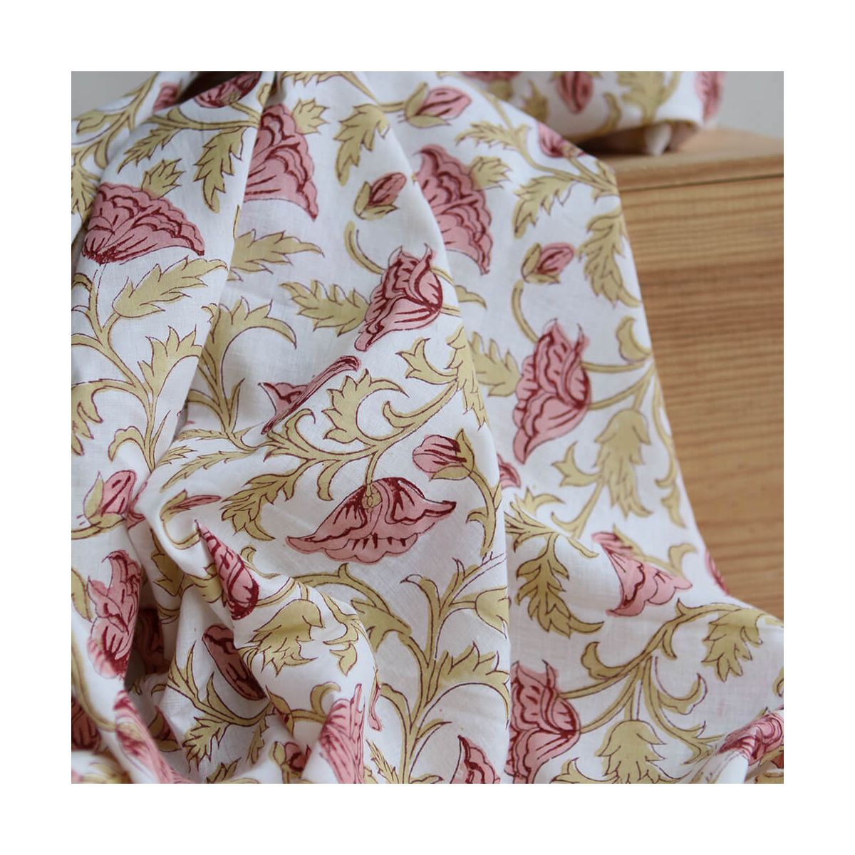 Madhavi - Tissu indien en coton imprimé main Hand Block