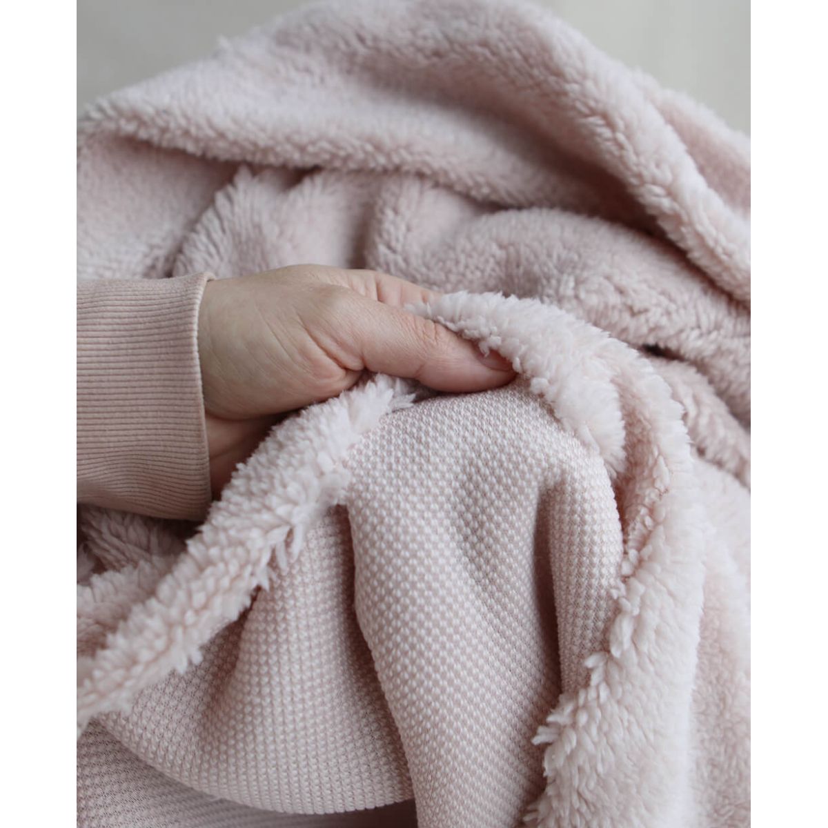 Teddy / moumoute bouclé coloris rose poudré