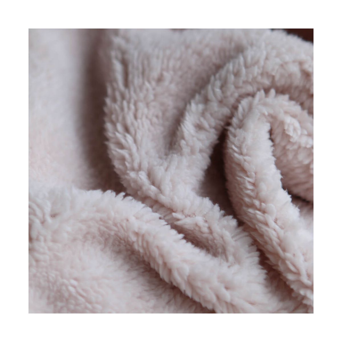 Teddy / moumoute bouclé coloris rose poudré