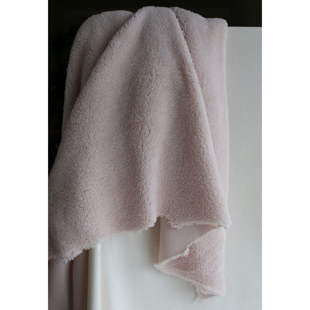 Teddy / moumoute bouclé coloris rose poudré