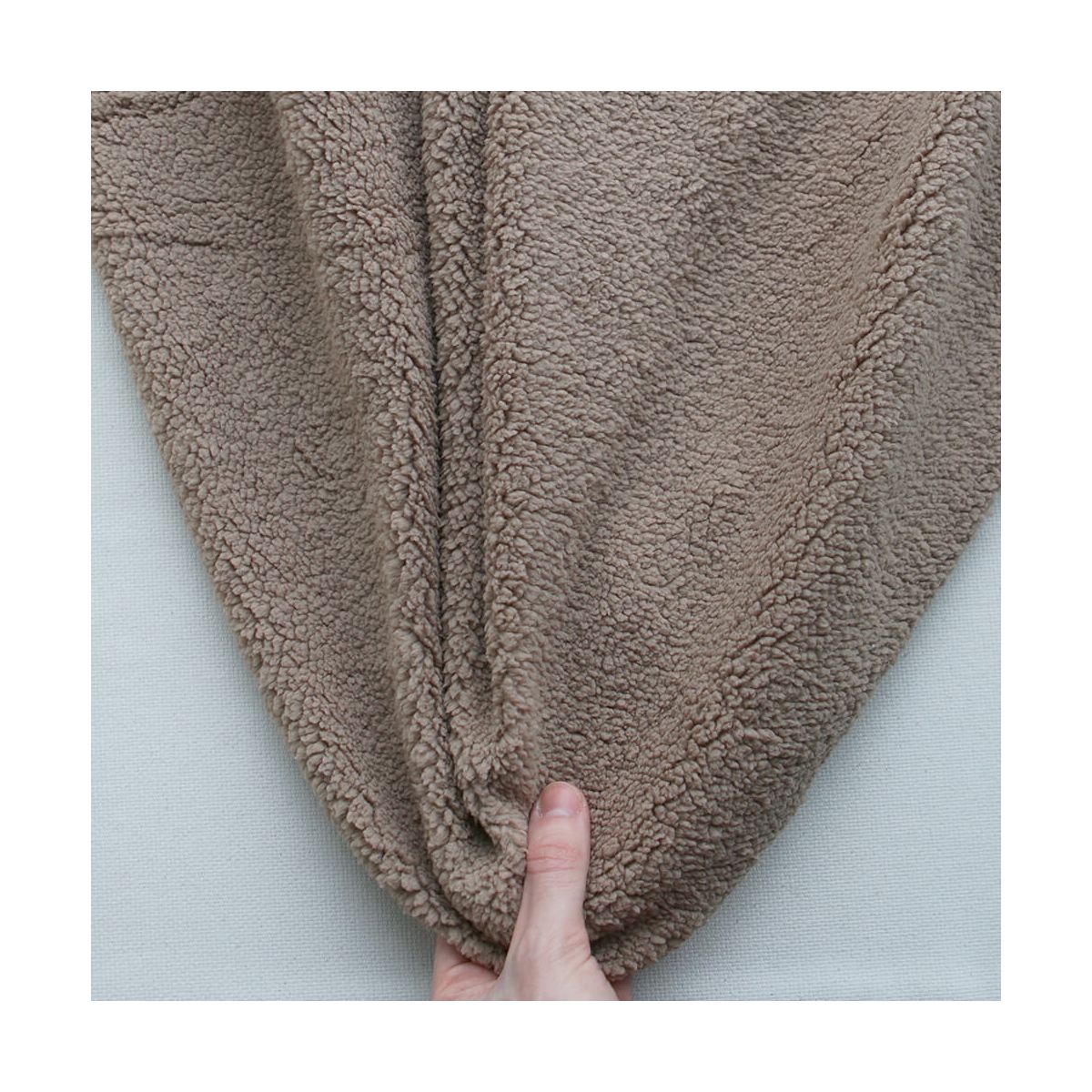 Teddy / moumoute bouclé coloris taupe