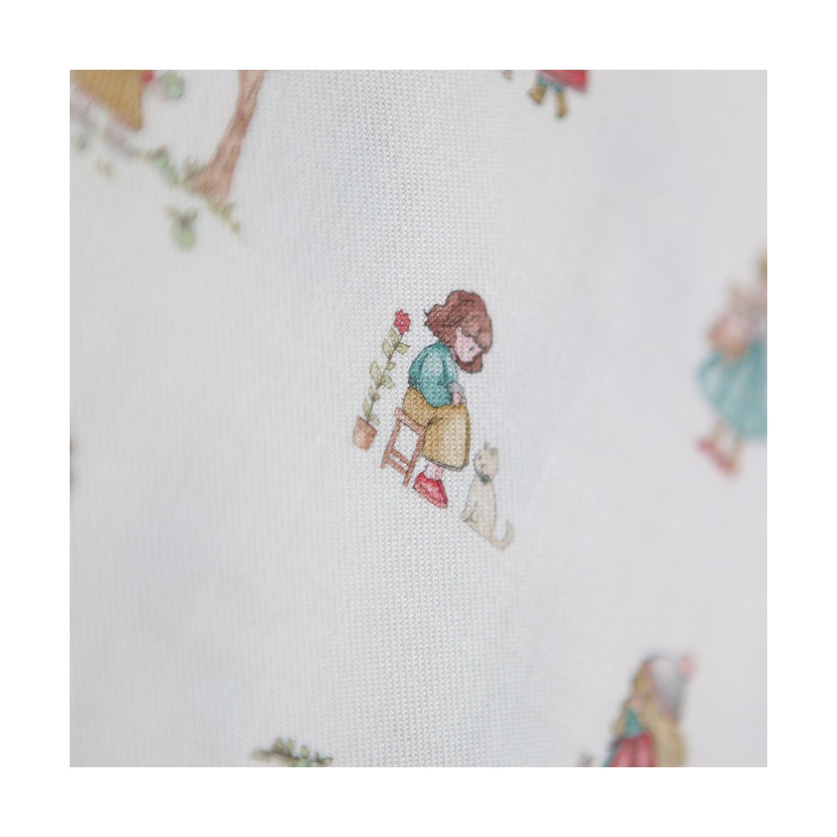 Sarah - Tissu sergé / twill de coton organique imprimé personnages