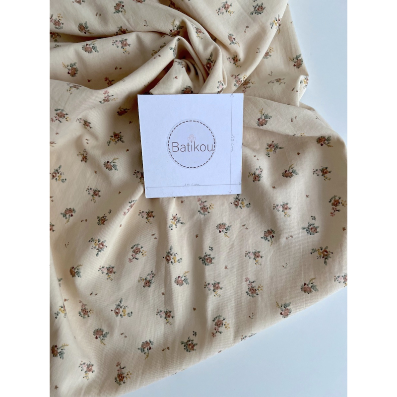 Rosie - Tissu sergé de coton imprimé vintage fleuri fond crème Batikou - 4