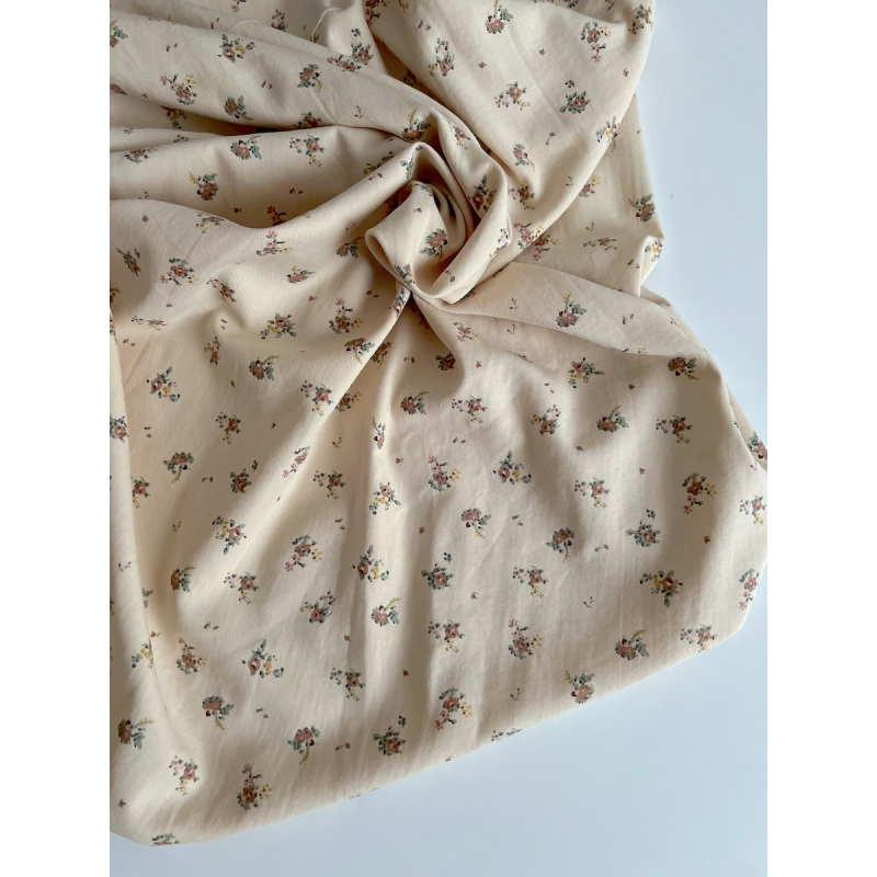 Rosie - Tissu sergé de coton imprimé vintage fleuri fond crème Batikou - 7