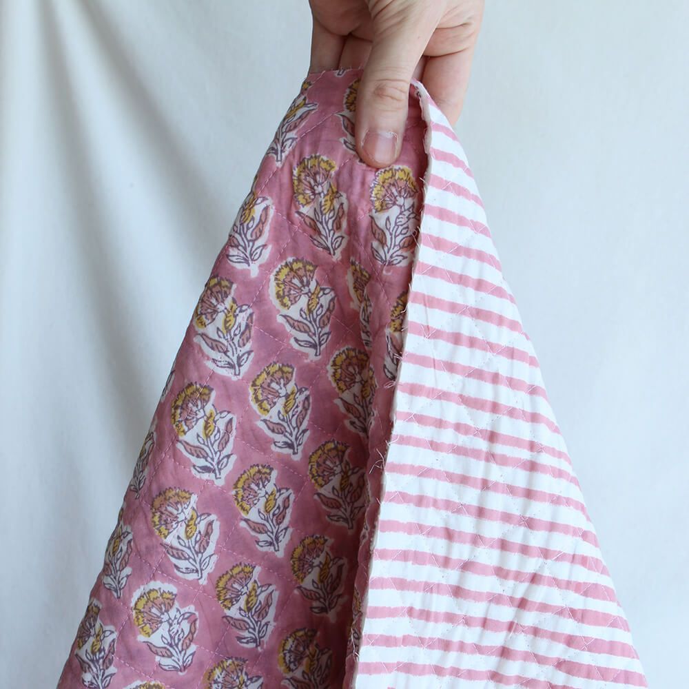 Ishara - Tissu indien matelassé double face coton hand block largeur 100cm