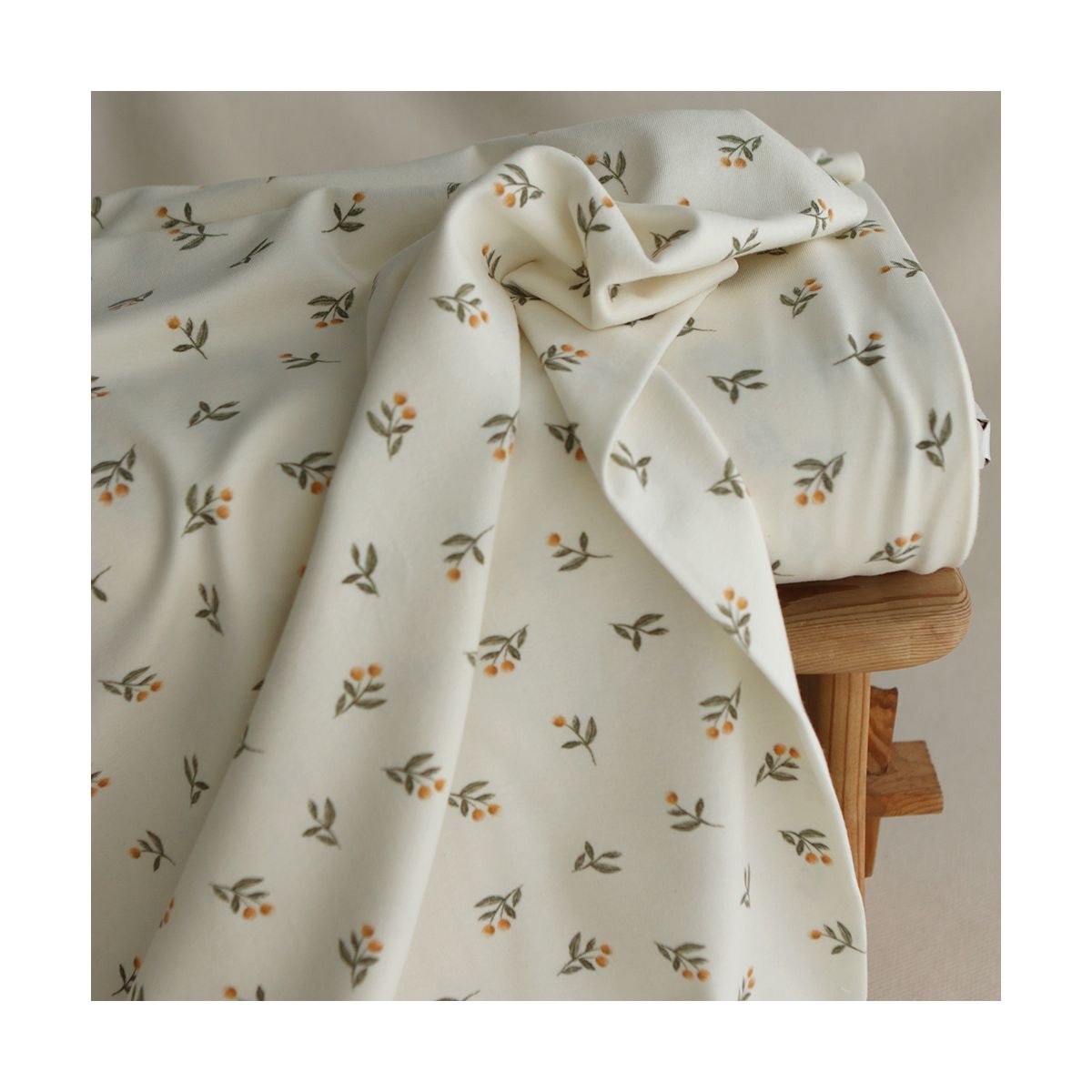 copy of Jersey coton à motif forêt ours brun