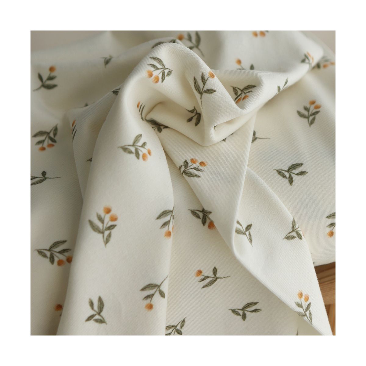 copy of Jersey coton à motif forêt ours brun