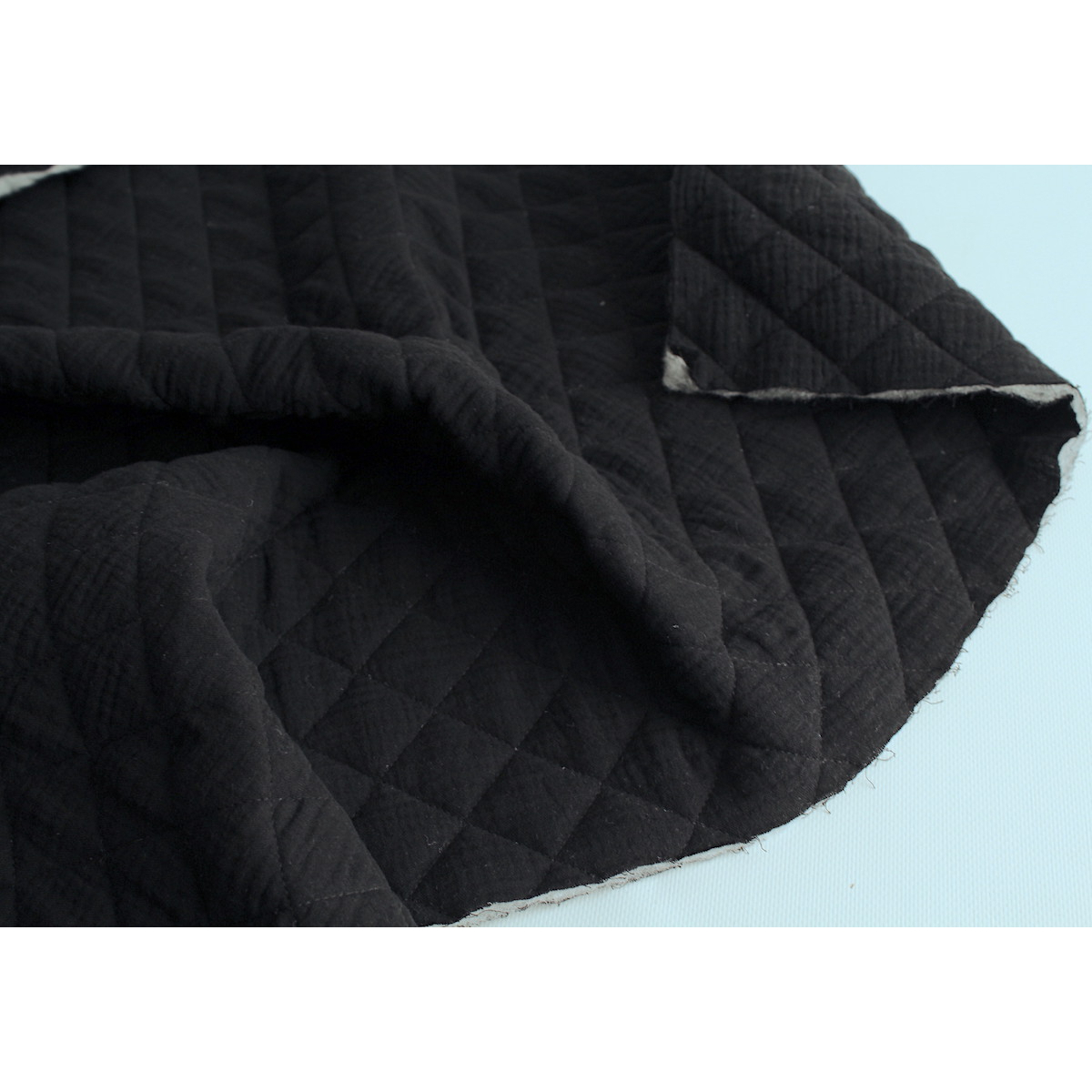 Tissu matelassé double gaze coton uni noir