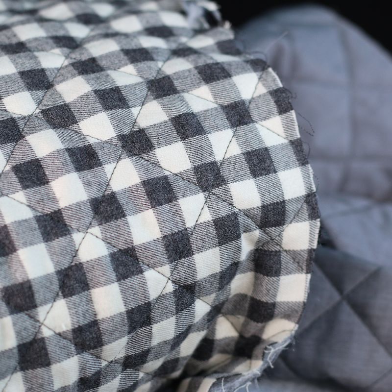 Tissu matelassé Charles coton gratté organique vichy écru et gris