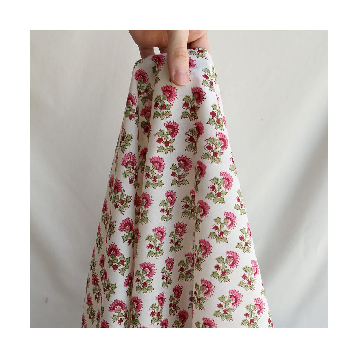 Jamila B - Tissu indien en coton imprimé main Hand Block