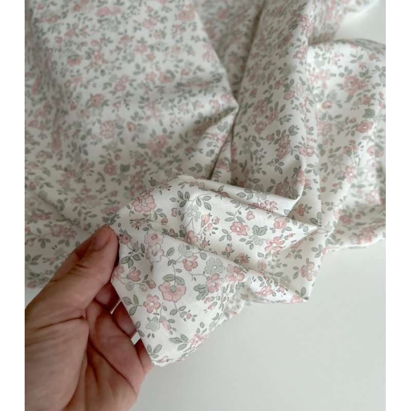 June - Popeline de coton douce BIO imprimé fleuri vert sauge et rose Tissus issus de l'agriculture biologique  - 2