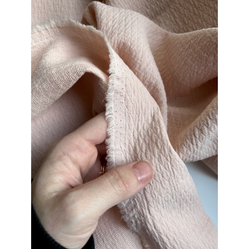 BAYA - Double de coton texturée losanges coloris rose poudré