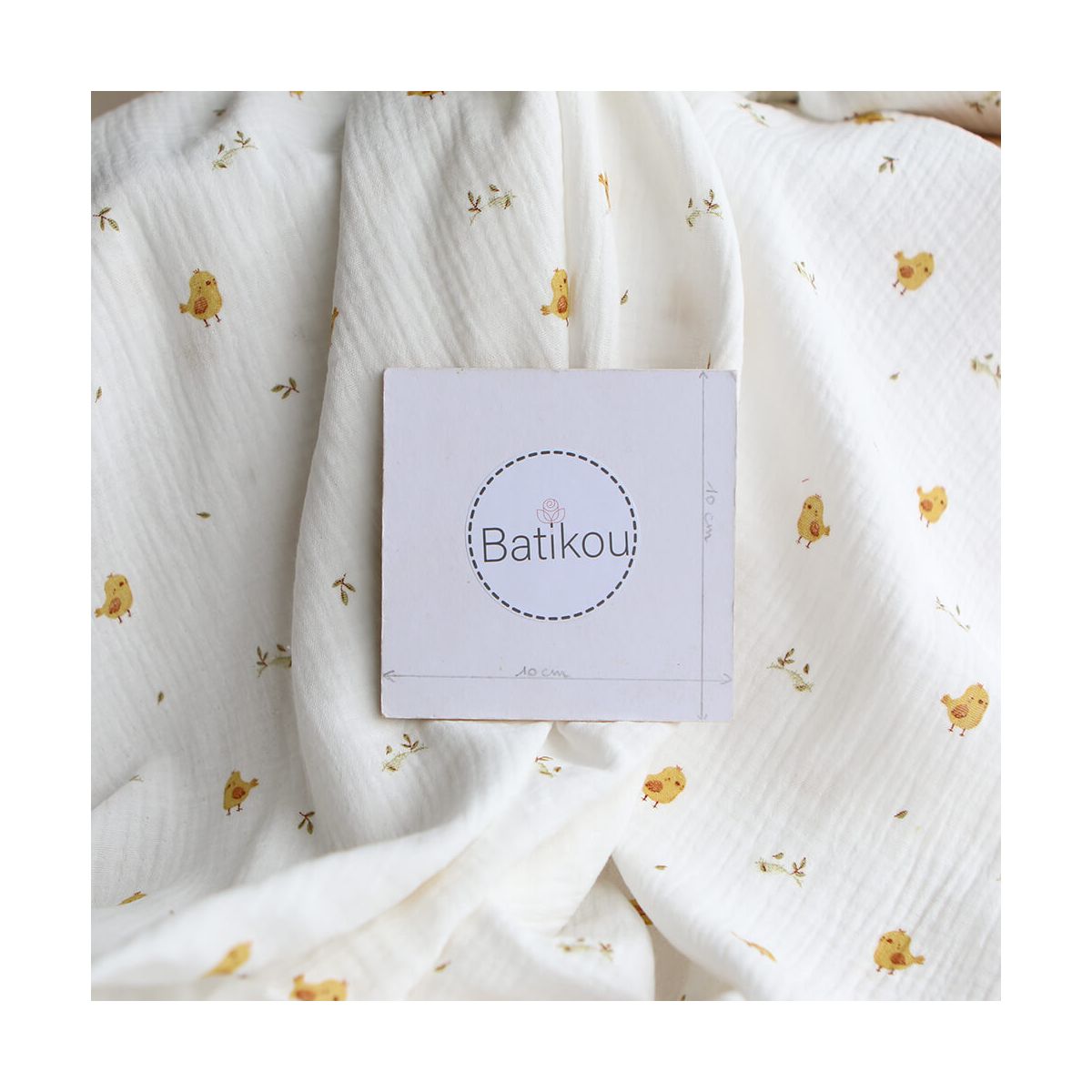 Carlito - Double gaze de coton motif fond blanc motif poussin