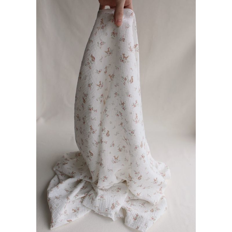 Noisette - Double gaze de coton plumetis imprimé renards et écureuils