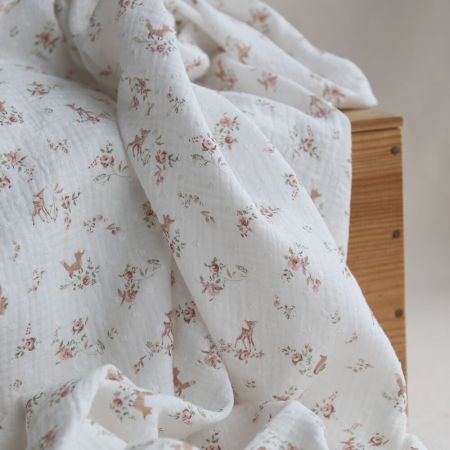 Noisette - Double gaze de coton plumetis imprimé renards et écureuils