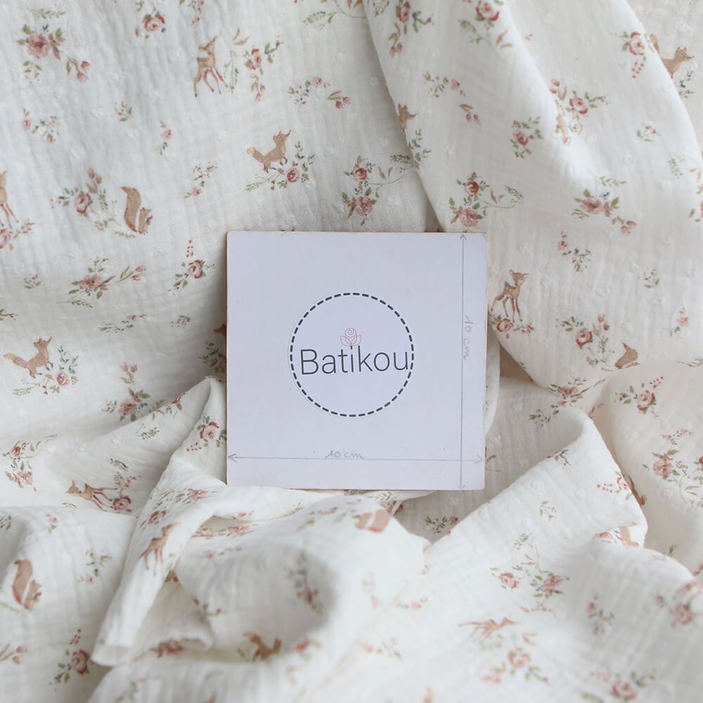 Noisette - Double gaze de coton plumetis imprimé renards et écureuils