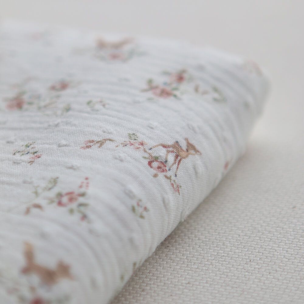 Noisette - Double gaze de coton plumetis imprimé renards et écureuils