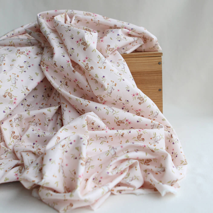 Biscotte - Tissu sergé de coton imprimé fleuri et animaux