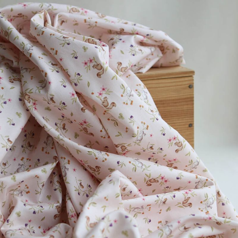 Biscotte - Tissu sergé de coton imprimé fleuri et animaux