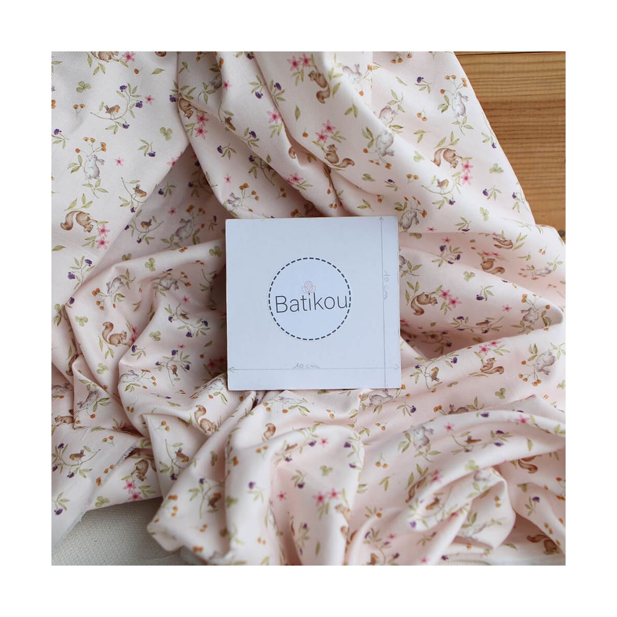 Biscotte - Tissu sergé de coton imprimé fleuri et animaux