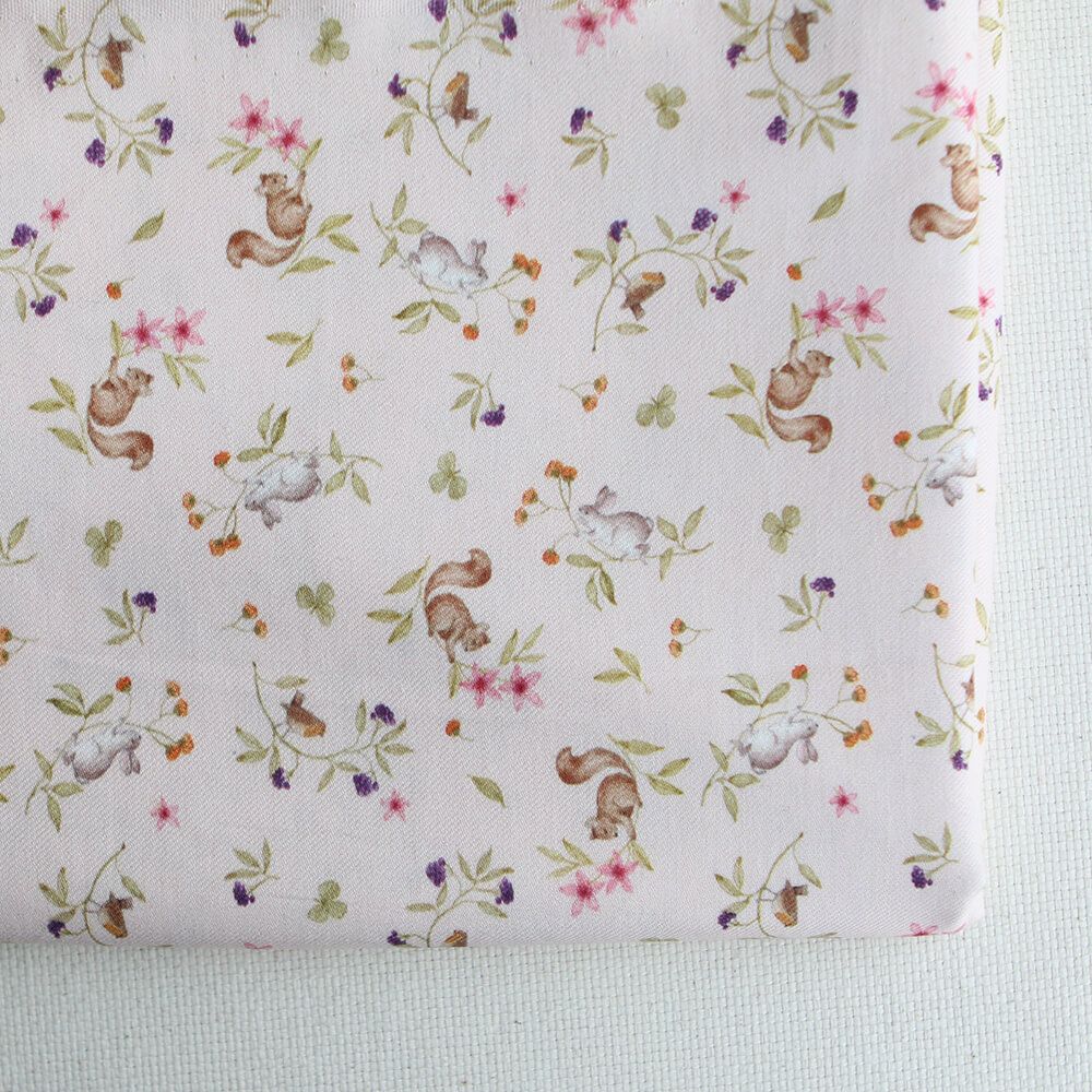 Biscotte - Tissu sergé de coton imprimé fleuri et animaux