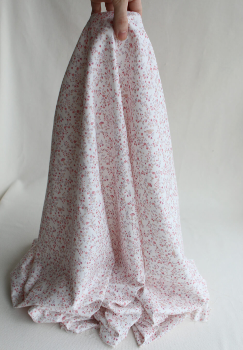 Plume - Tissu sergé de coton imprimé fleuri et oiseaux rose