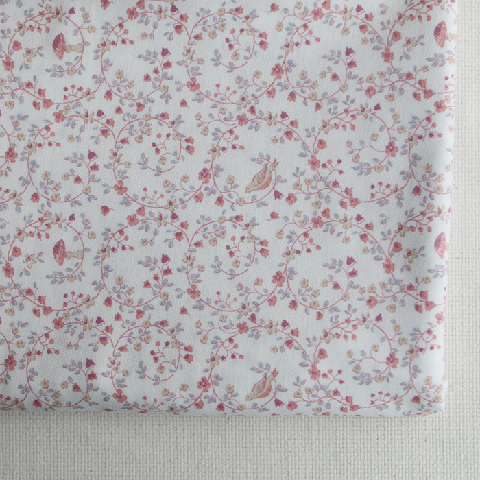 Plume - Tissu sergé de coton imprimé fleuri et oiseaux rose