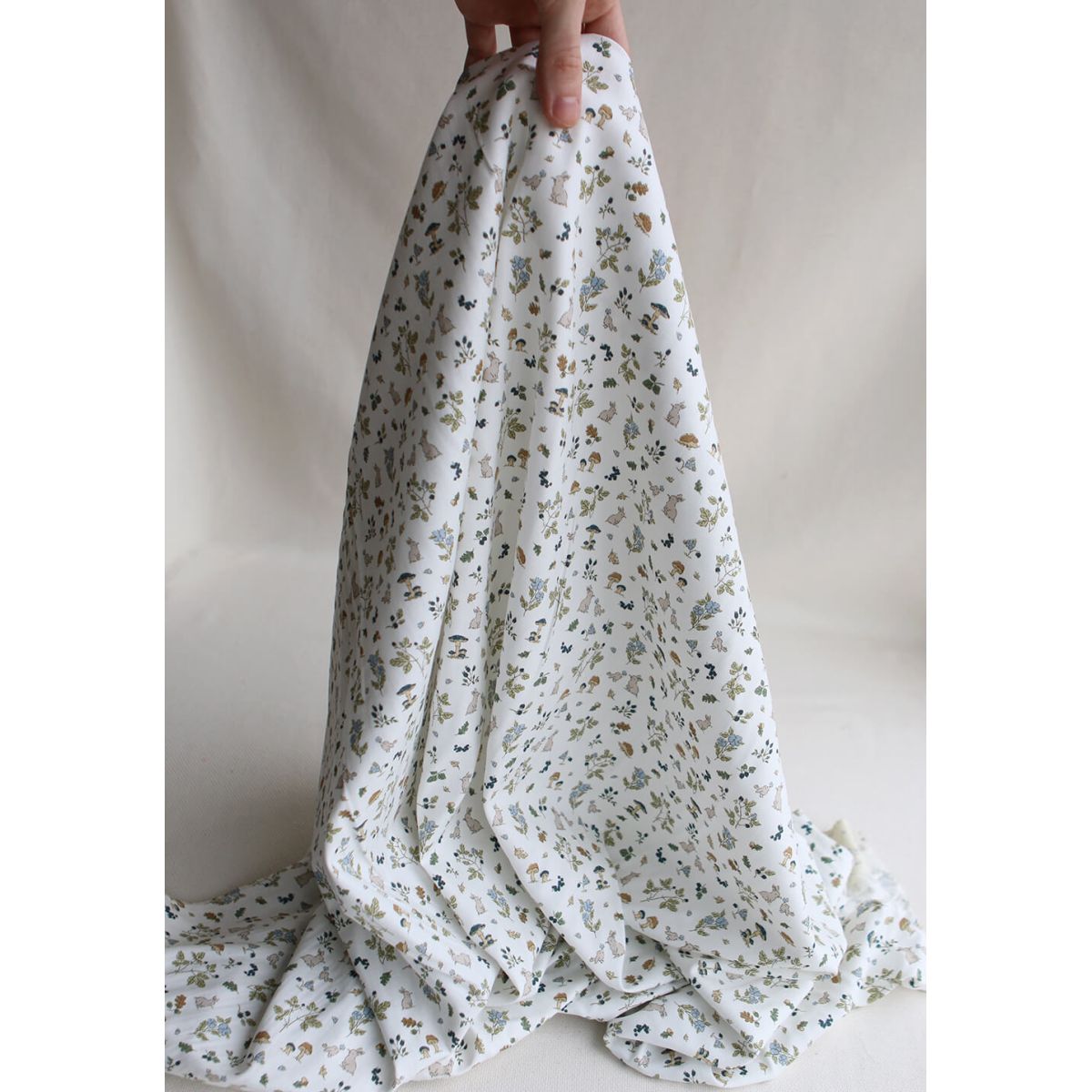 Mousse - Tissu coton texturé imprimé animaux de la forêt bleu