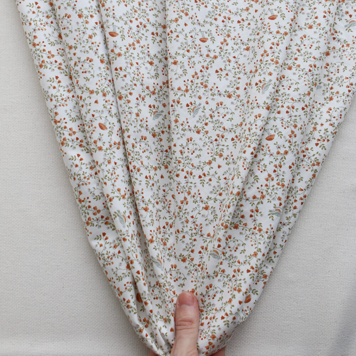 Plume - Tissu sergé de coton imprimé fleuri et oiseaux roux