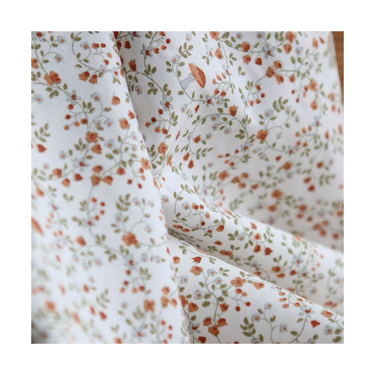 Plume - Tissu sergé de coton imprimé fleuri et oiseaux roux