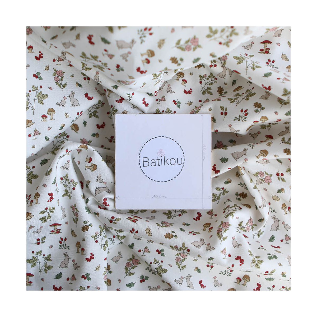 Mousse - Tissu coton texturé imprimé animaux de la forêt rouge