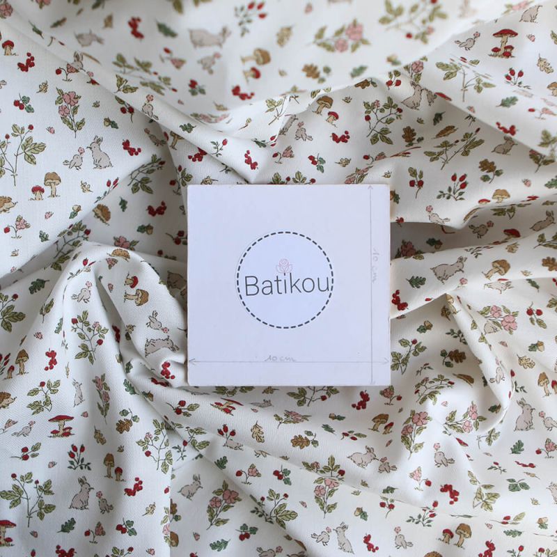 Mousse - Tissu coton texturé imprimé animaux de la forêt rouge