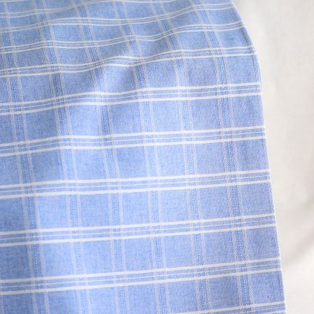 Tissu coton et viscose texturé quadrillage blanc et bleu nuage