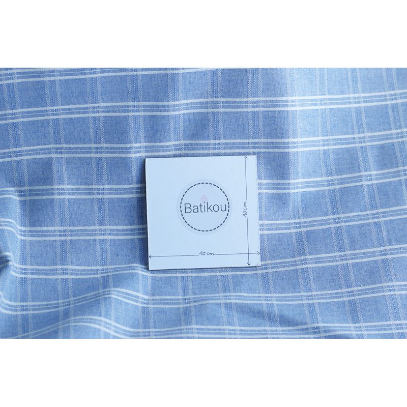 Tissu coton et viscose texturé quadrillage blanc et bleu nuage