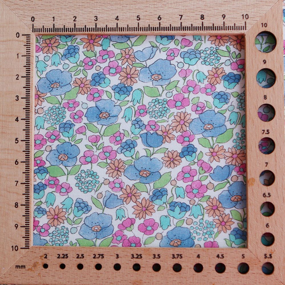 Maelle - Batiste de coton douce à imprimé fleuri bleu