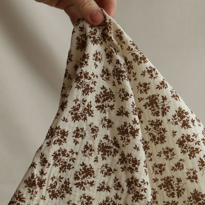 Soumeya - Double gaze coton BIO motif exclusif fond écru chocolat