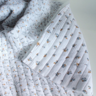 Tissu matelassé double gaze coton Janet/Hope blanc motifs fleuris