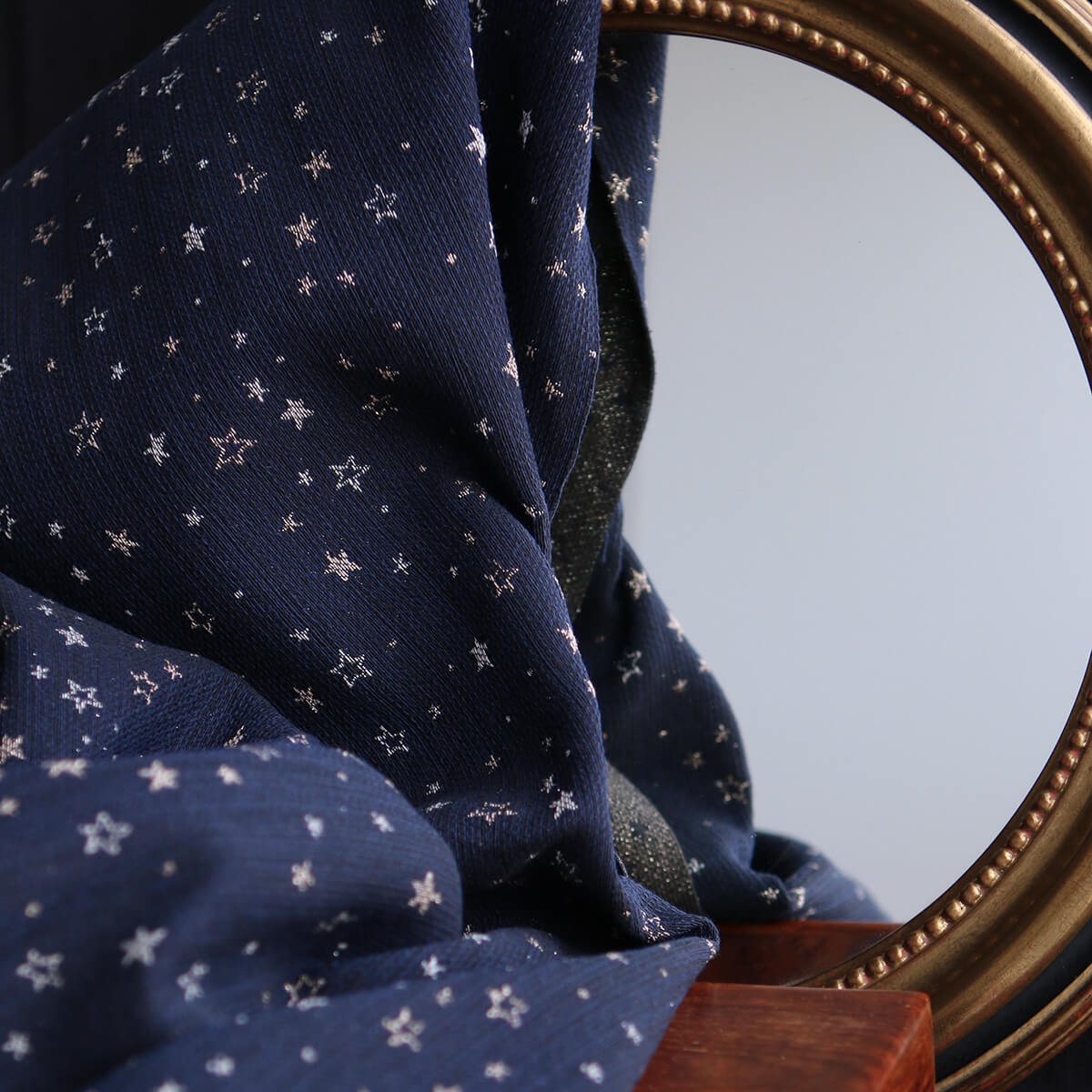 Garino - Tissu Brocart jacquard bleu marine / doré made in France