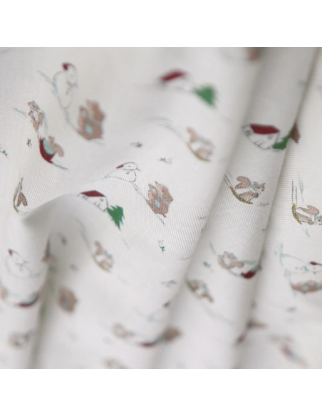 Tissu sergé de coton organique imprimé personnages d'hiver