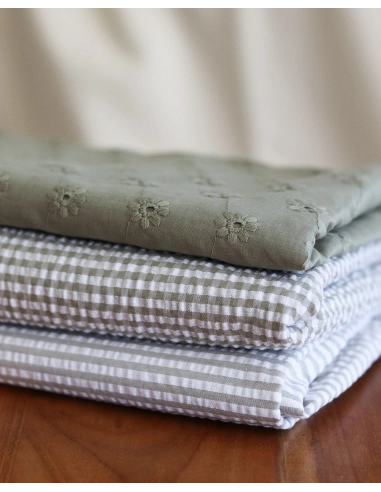 Seersucker / Coton mélangé gaufré vichy kaki clair