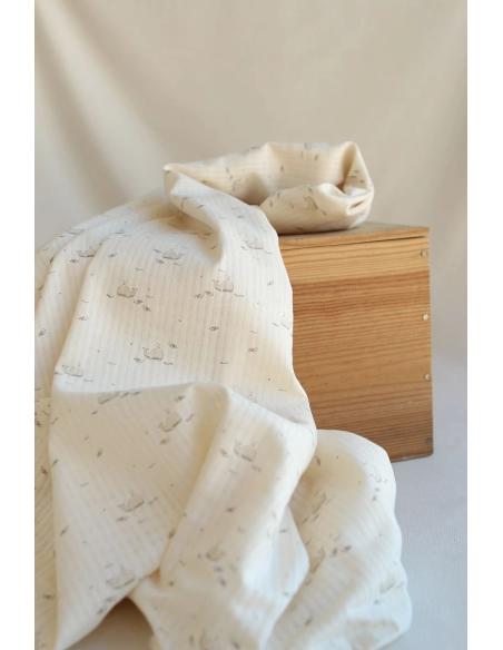 Moby - Seersucker / Coton gaufré doux écru motif marin baleine