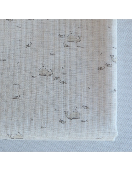 Moby - Seersucker / Coton gaufré doux écru motif marin baleine