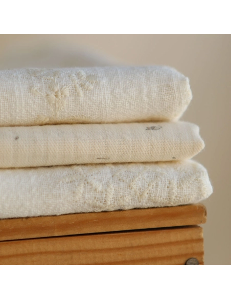 Moby - Seersucker / Coton gaufré doux écru motif marin baleine